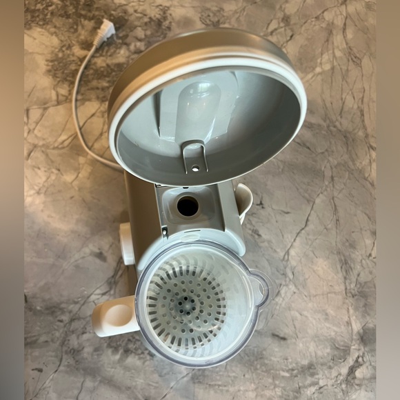 Beaba Babycook Baby Food maker - Picture 4 of 5